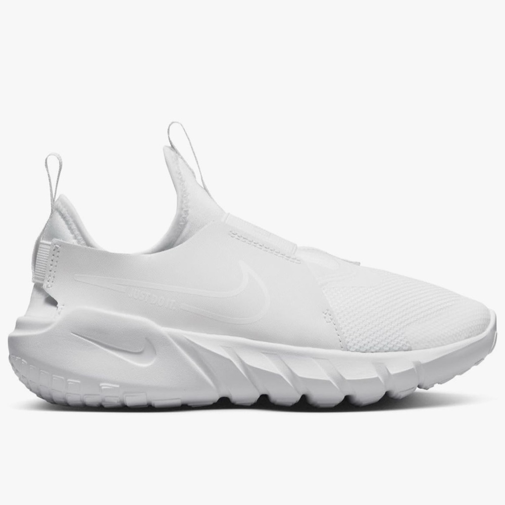 Nike White Girls Size 6.5 Youth Slip-On Bootie Design Athletic Shoes NEW in box